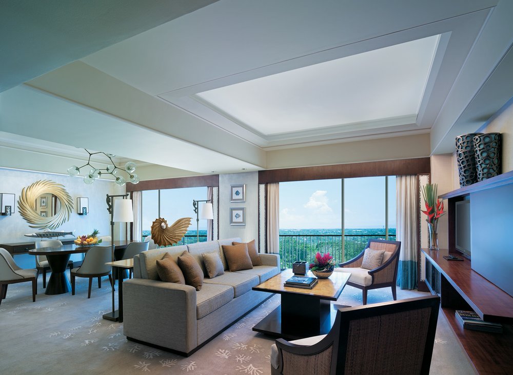 shangrila mactan main wing living room suite