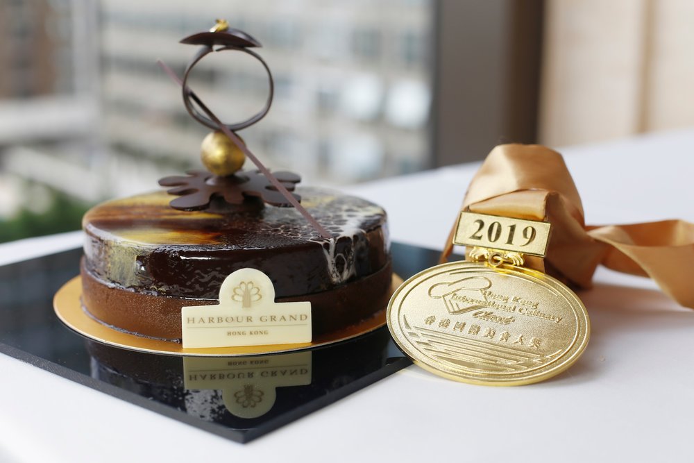 母親節蛋糕推介 - 港島海逸君綽酒店 - Harbour Grand Café 焙茶柚子朱古力慕絲蛋糕