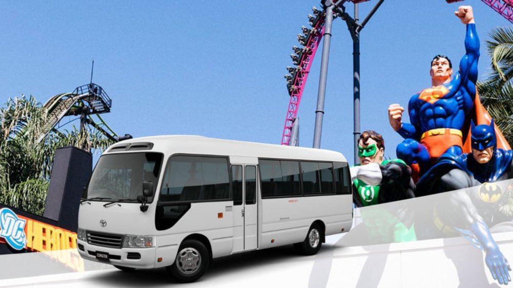 Have a hassle-free ride from Movie World to your accommodation