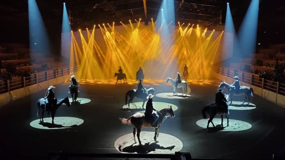 Witness spectacular live performances complemented by cutting-edge theatrical technology. Image credits: @outbackspectacular on Instagram