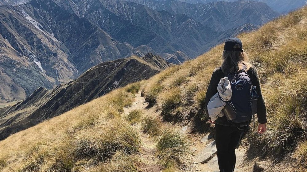 Climbing Ben Lomond Track may be a challenge, but the summit view is worth the climb! Image credits: @adriennedebock.nl