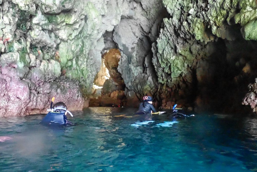 青の洞窟に到着