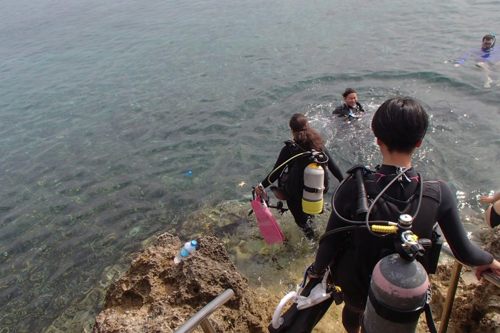 青の洞窟ビーチエントリー