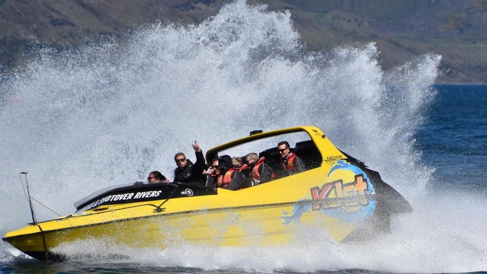 Travel through Lake Wakatipu on the KJet: Jet Boat Ride in Queenstown. Image credits @kjetqueenstown on Instagram