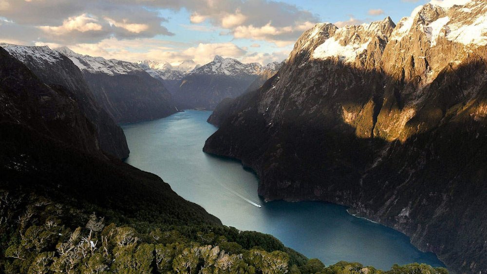Get front-row seats to the best views of Milford Sound!