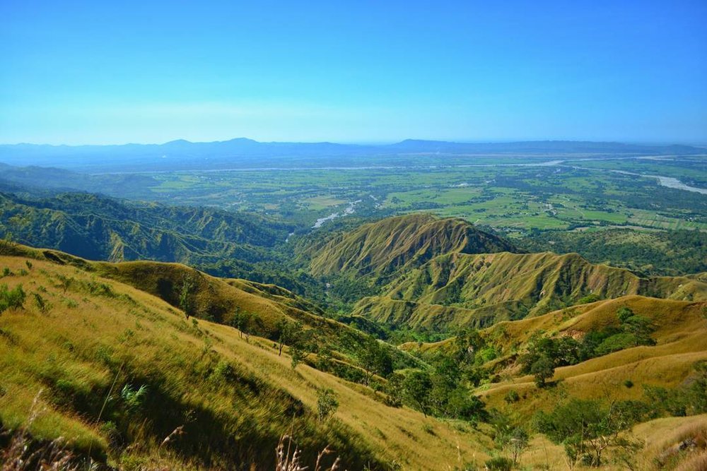 ridges of mt sicapoo overlooking the plains of ilocos norte
