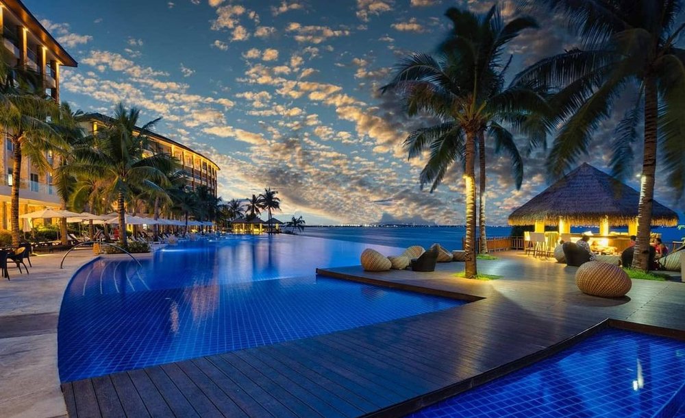 pool area at dusit thani mactan