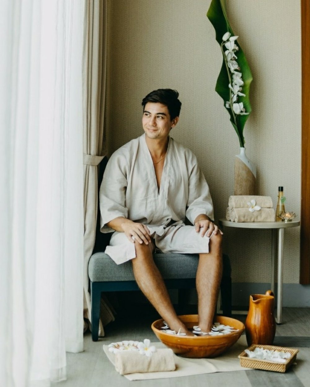 man enjoying spa service in solea mactan resort