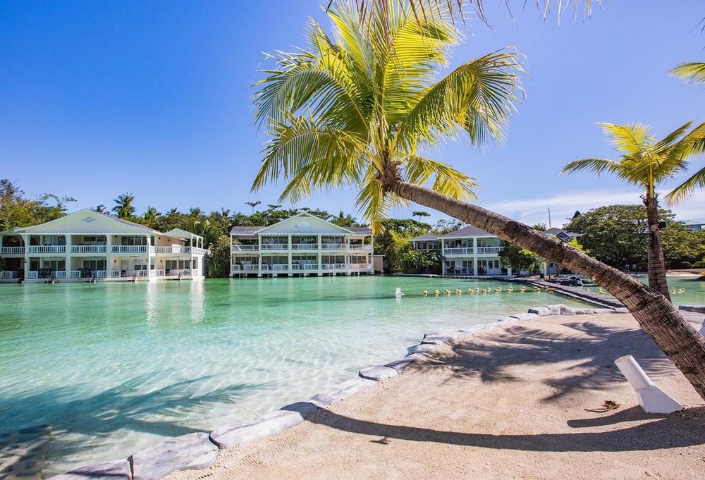 pool area in plantation bay