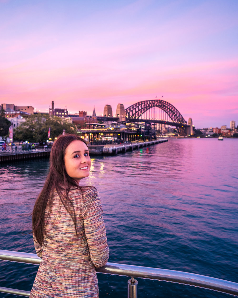 Achieve that afternoon glow and catch the sunset with this sunset dinner cruise. Credits: @kotravellers
