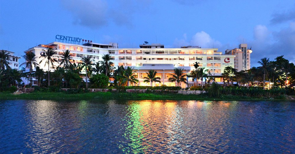 Khách Sạn Century Riverside Hotel Hue