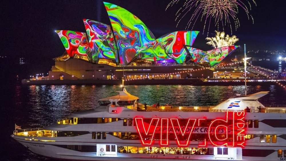 Have an incomparable view of the Vivid Sydney Lights Festival with this cruise! Image credits: @vividsydney on Instagram