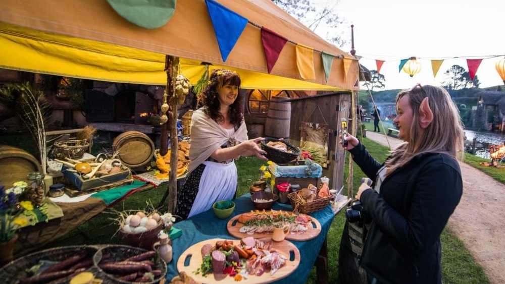 Explore more of the Hobbiton movie set with your chosen tour! Credits: @hobbitontours