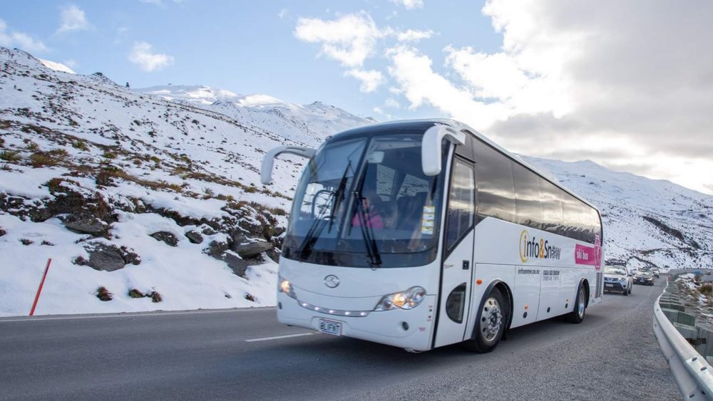  Enjoy a hassle-free trip to the Remarkables, inclusive of a ski pass!