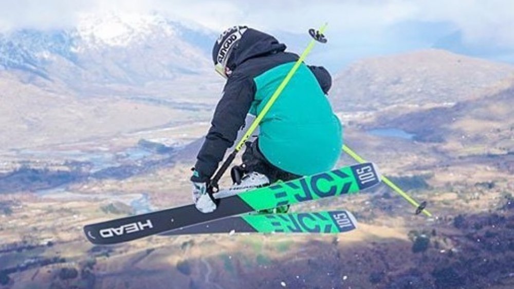 Get lessons, lift passes and transport to Coronet Peak and the Remarkables! Image credits: @coronetpeak on Instagram