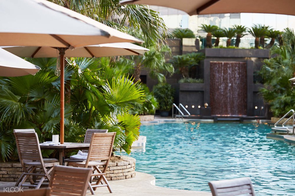 grand hyatt hong kong pool