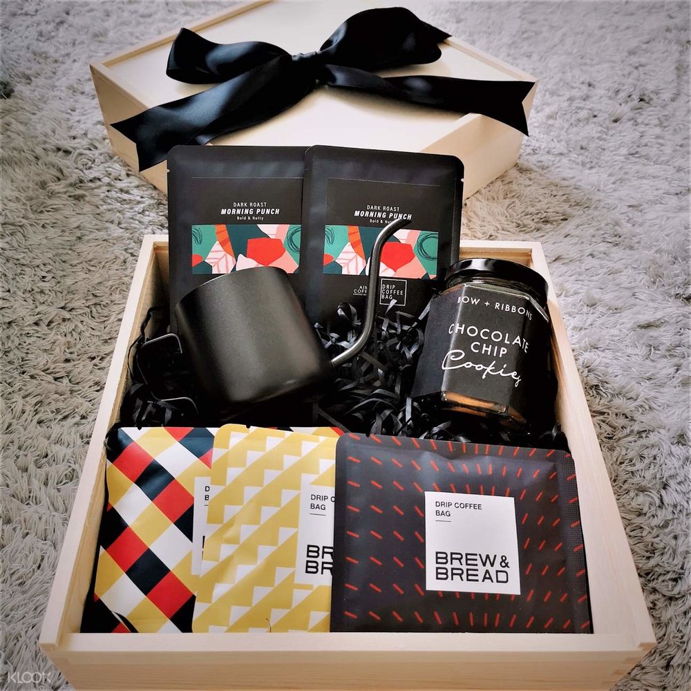 bow and ribbons coffee gift set