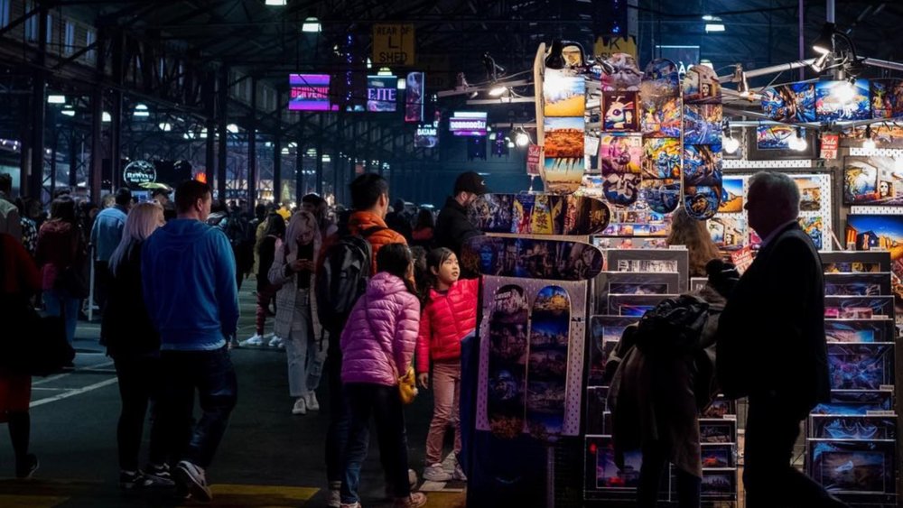 Shop to your heart’s content at Queen Victoria Winter Night Market! Image credits: @olicorbett