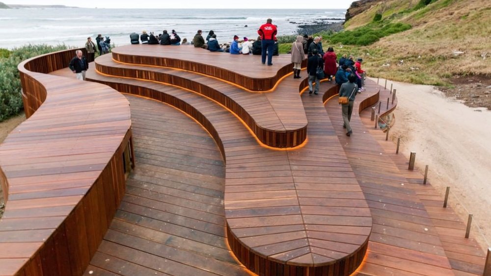 Take your pick from different viewing platforms! Image credits: @phillipislandnp