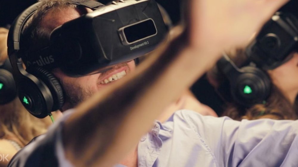 Immerse yourself in a whole new world with virtual reality