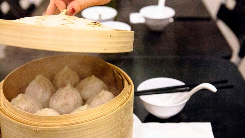 Enjoy some Chinese dumplings during your food crawl!