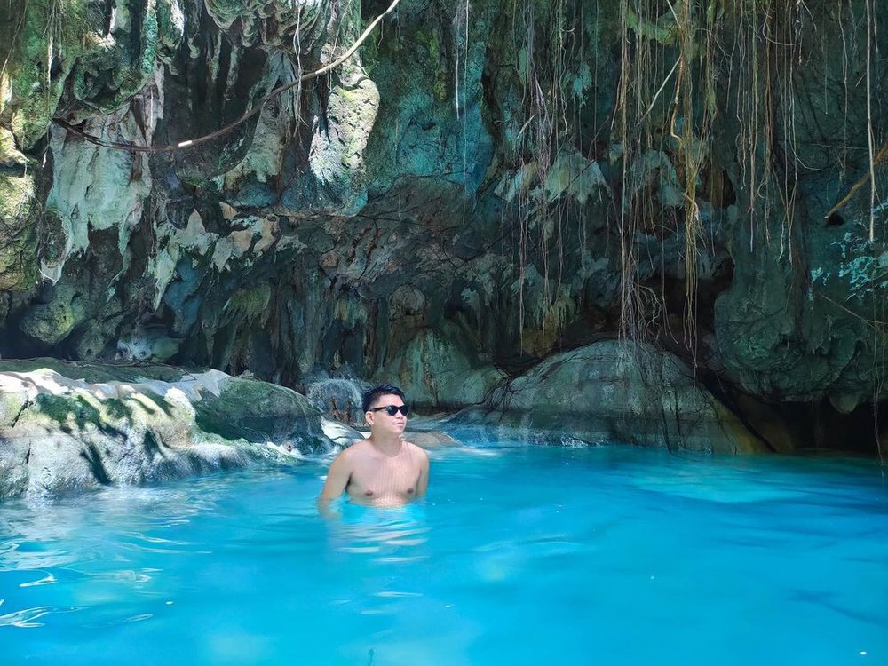 esoy hot springs cebu