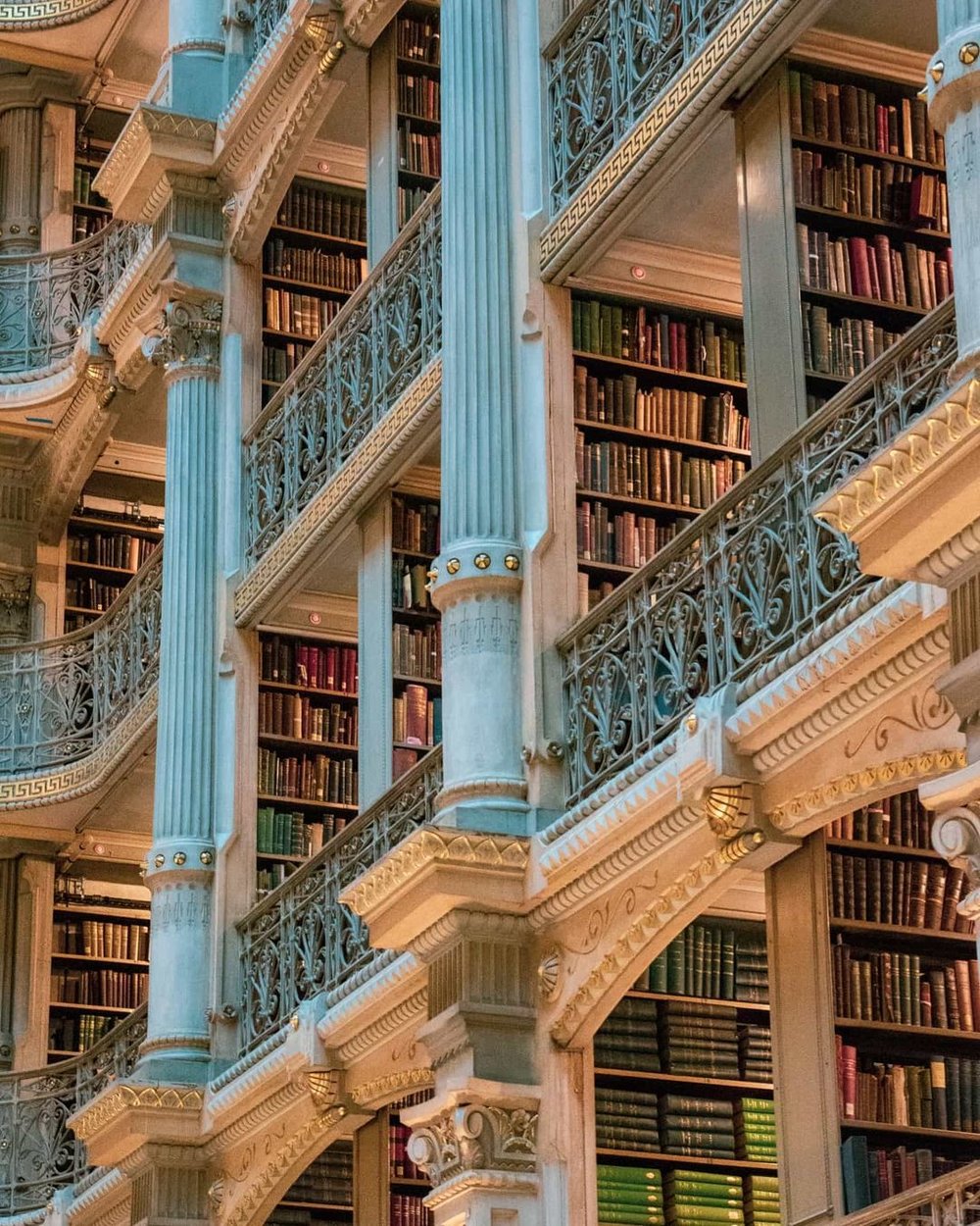 George Peabody Library in USA most beautiful library in the world
