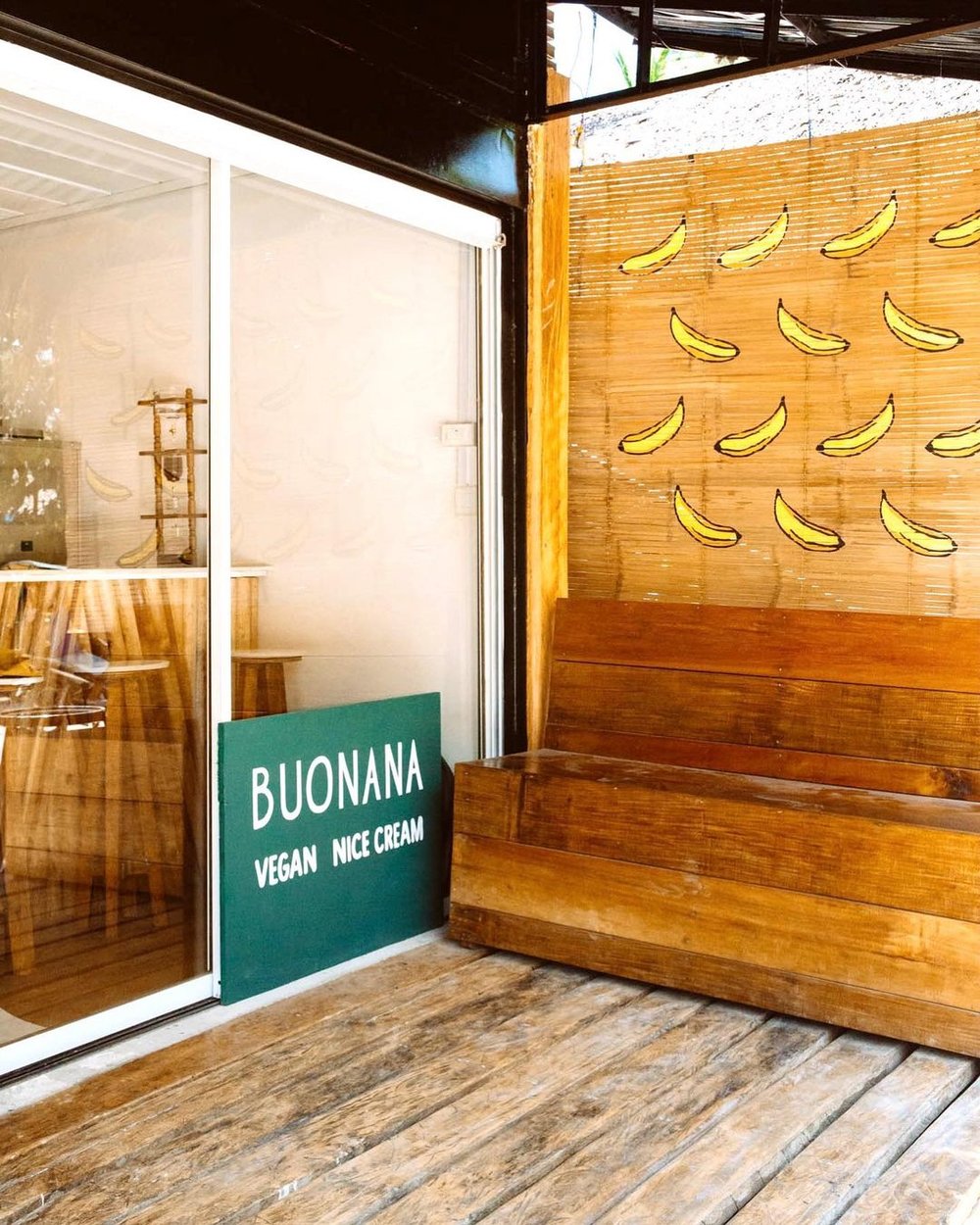 the front of the Buonana shop
