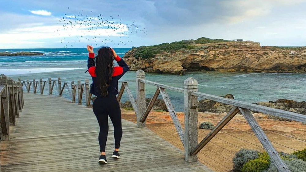 Enjoy a stroll along the Warrnambool Foreshore Promenade. Image credits: @niicolehanna