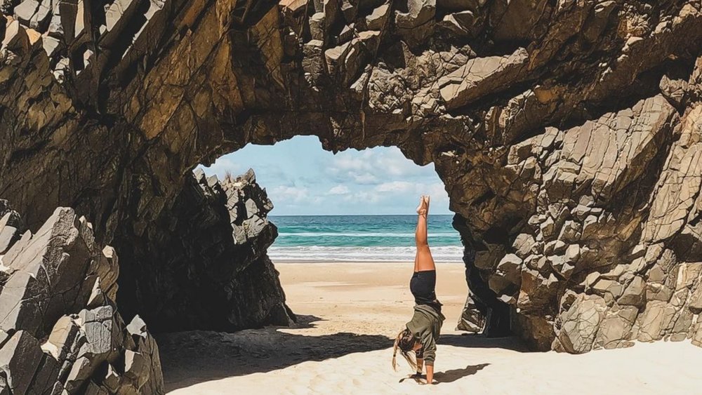 Enjoy a fun day out in the sun at Bruny Island. Image credits: @alejandra.travels