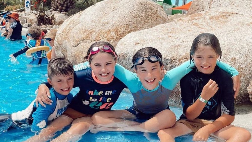 Make a splash at Oasis Springs. Image credits @gumbuya_world in Insgtram