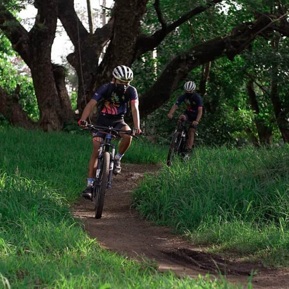 cyclists at filinvest mbt trail