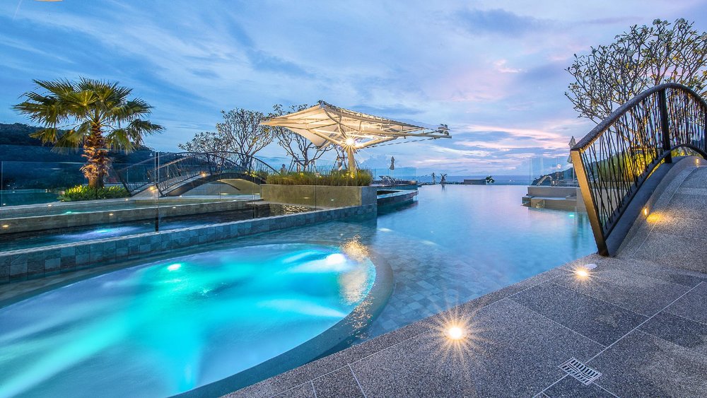 โรงแรมเครส