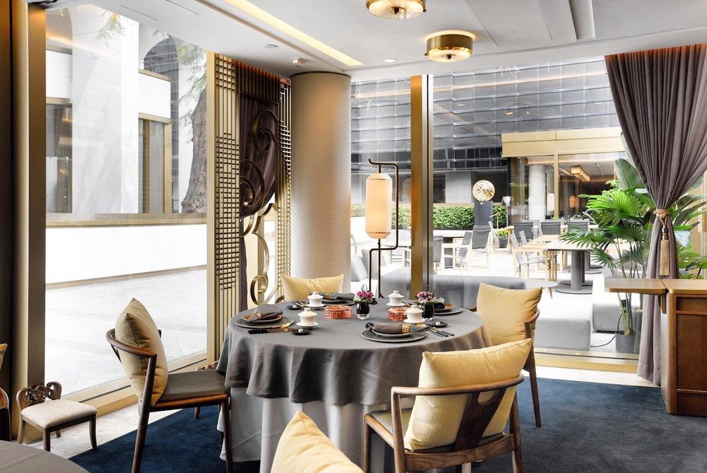 gold grey dining area at murray hong kong