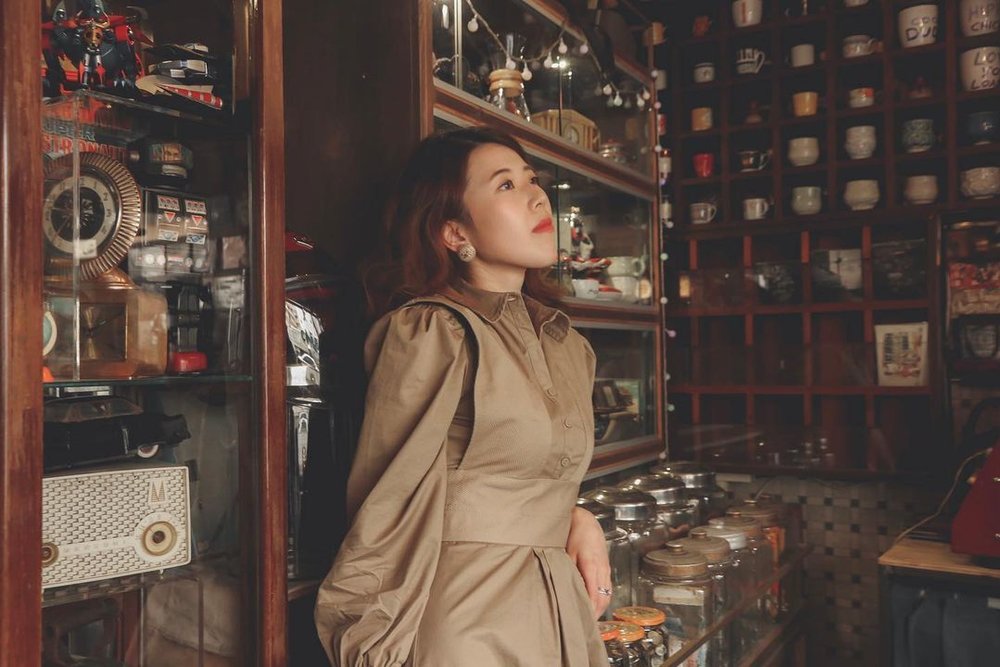 土瓜灣 呼吸咖啡 星球店內放置大量70-80年代的鬧鐘、古玩、舊玩具，打卡做背景或道具都非常合適