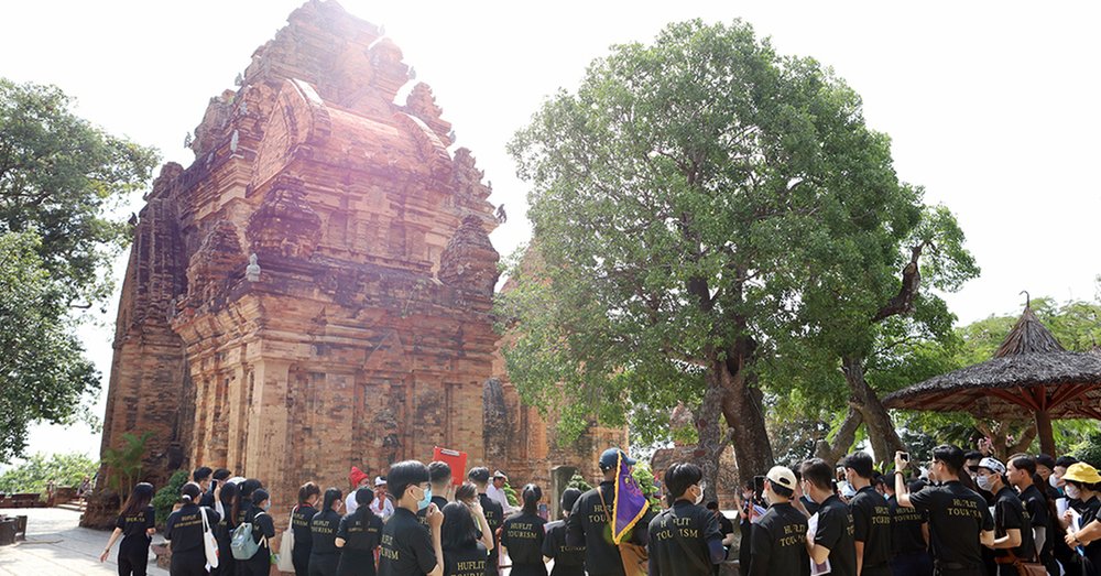 Lưu Ý Khi Tham Quan Tháp Bà Ponagar Nha Trang