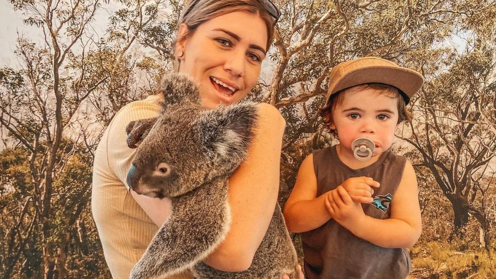 Cuddle with cute koalas at Hartley’s! Credits: @mumchasing_thesun_