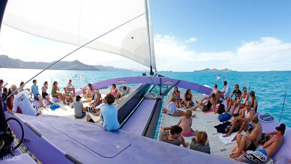 The Camira catamaran is perfectly designed for cruising to the stunning Whitsundays region!