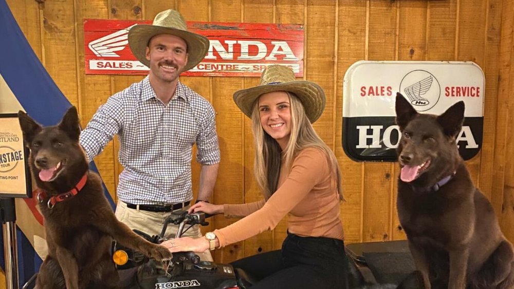 Take fantastic photos with your friends and family and hang out by the bar before the show starts! Image credits: @outbackspectacular on Instagram