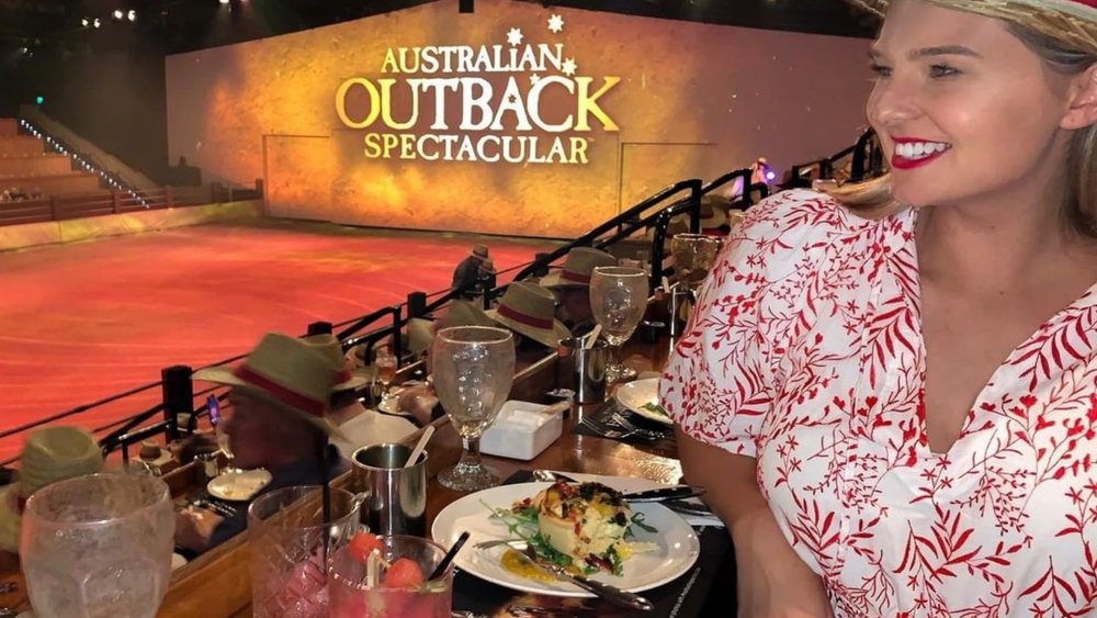 Enjoy a delicious 3-course meal as you watch the show! Image credits: @outbackspectacular on Instagram