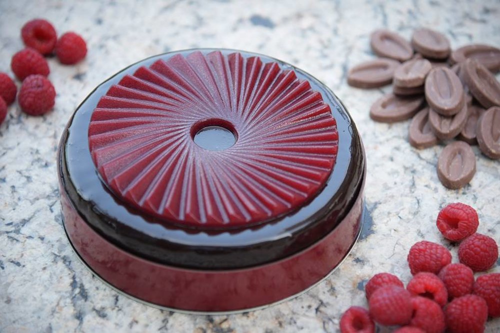 香港維港凱悅尚萃酒店 The Farmhouse Deli餅店 紅桑子黑朱古力慕絲蛋糕