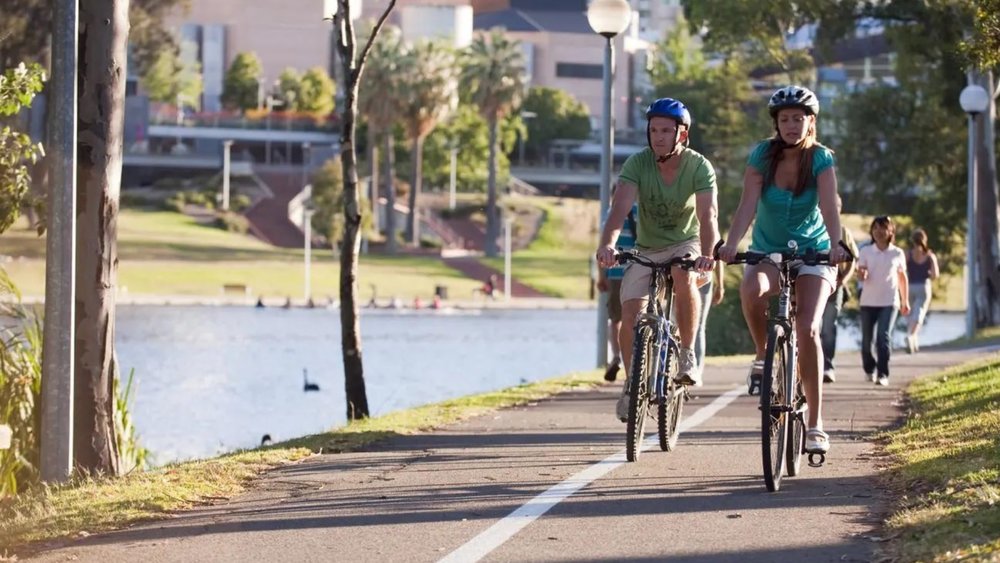 Ride your bicycle from the city to the sea in this fun bike tour!
