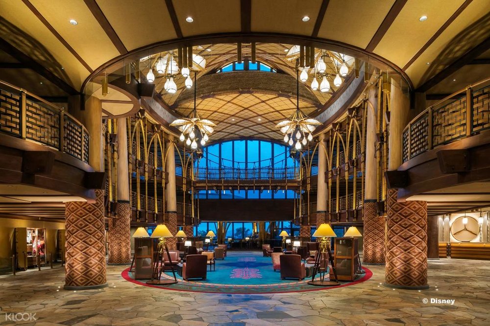 interior of disney explorers lodge