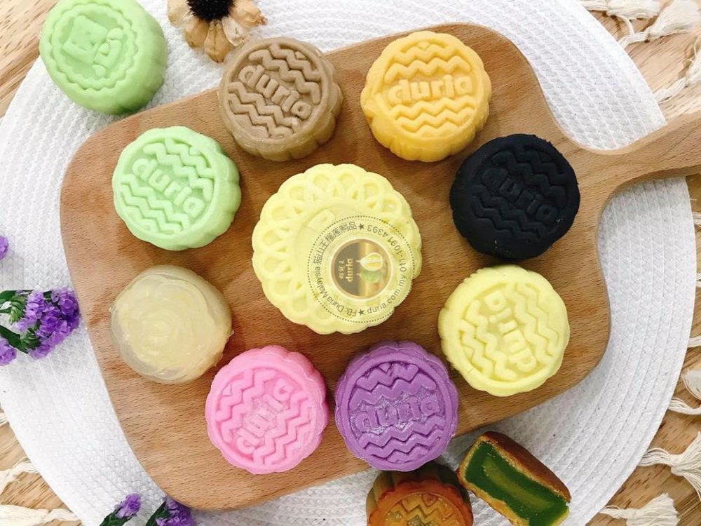 Duria halal durian mooncake in Malaysia