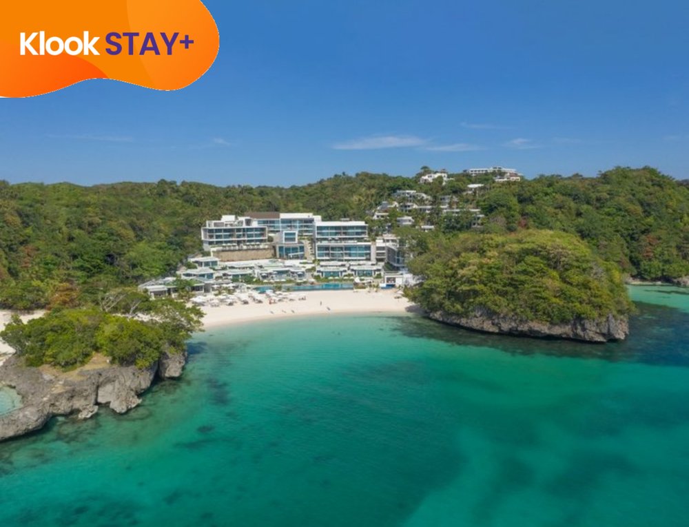White beach sands in Crimson Boracay