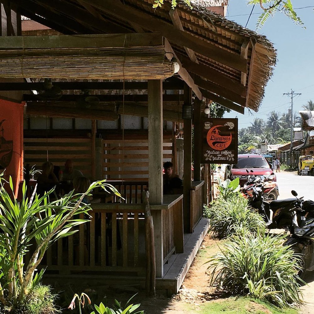 Lunares Cafe in Siargao