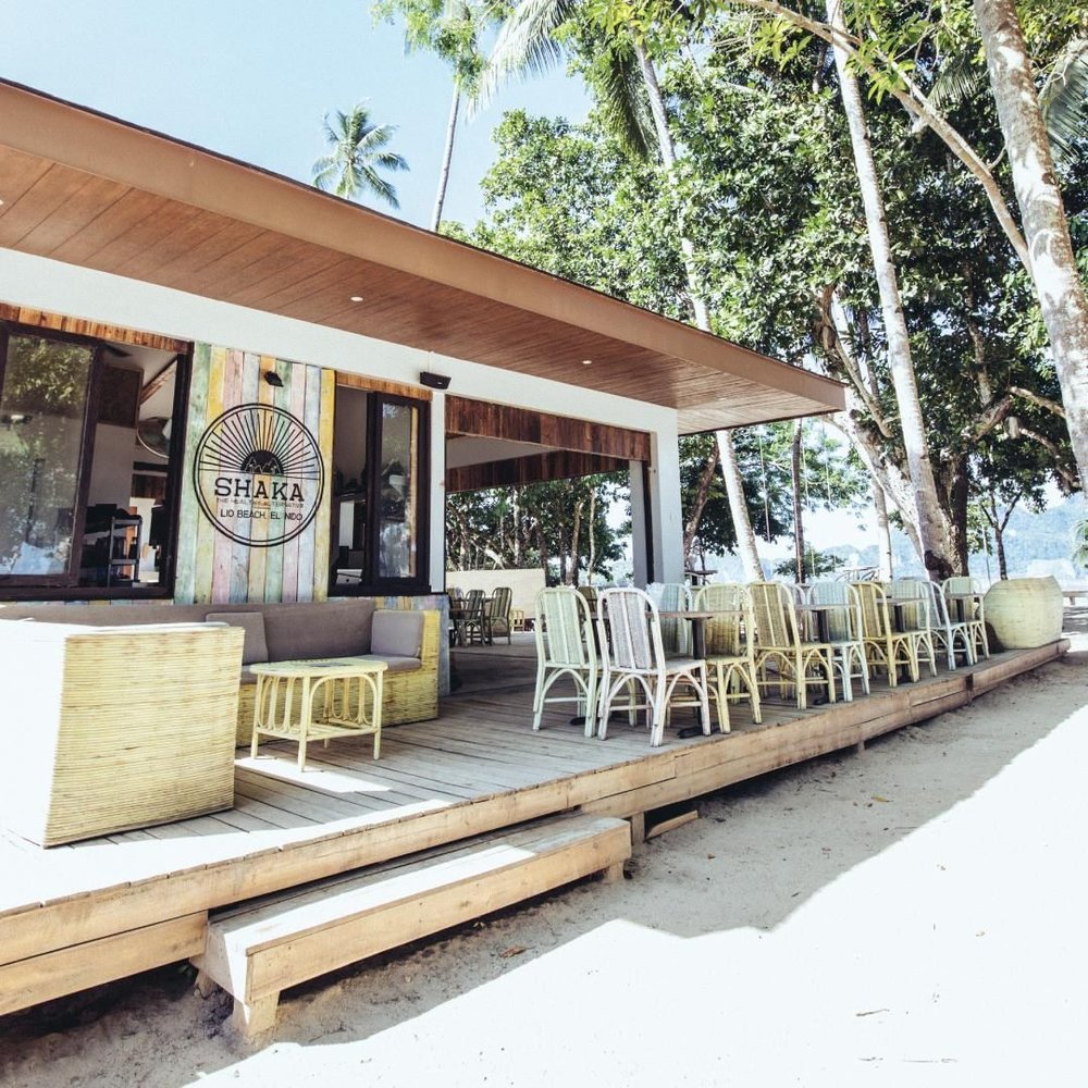 outdoor dining by the beach at shaka cafes in siargao