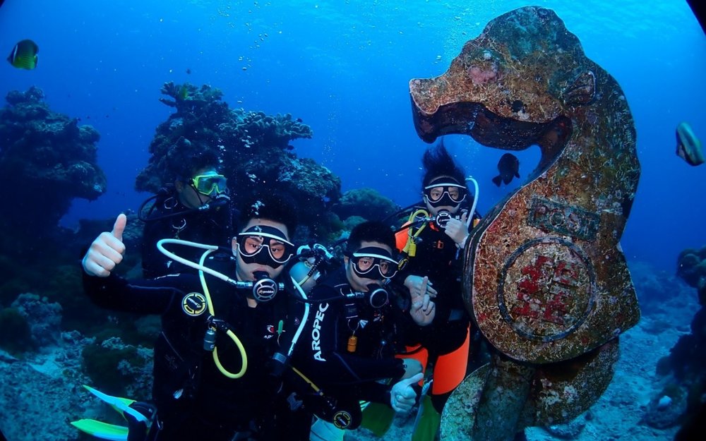 深潛景點：綠島潛水