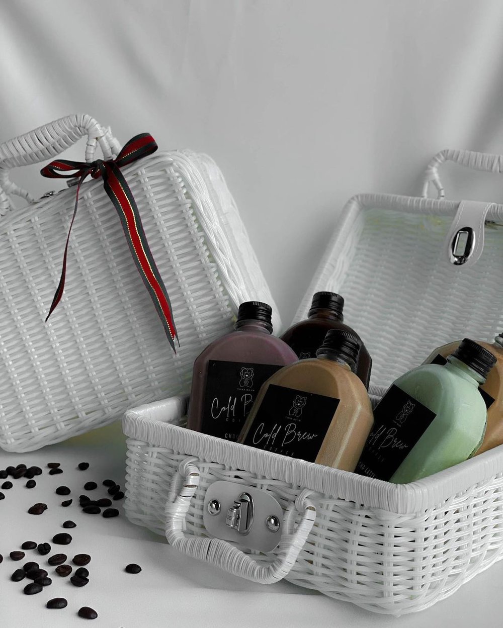 The Premium Basket Cold Brew Set from Toki Bear gift ideas for him Malaysia