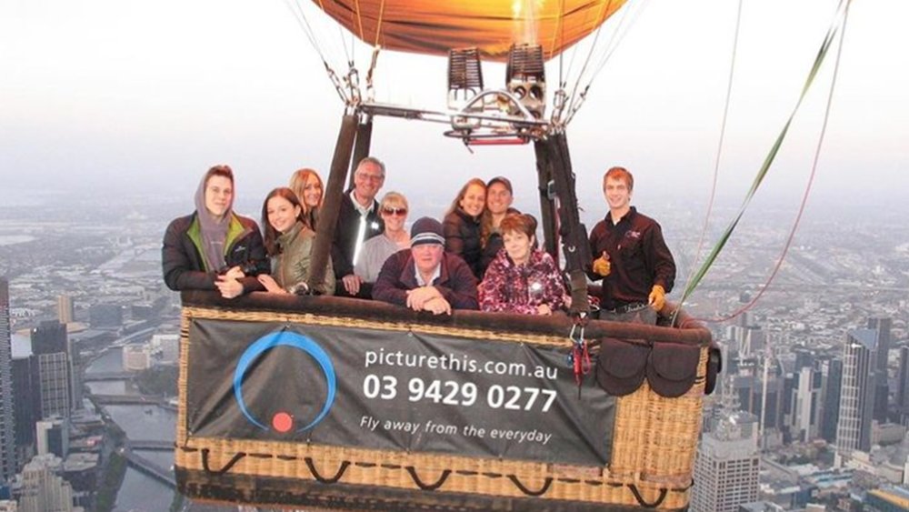  Feel the breeze as you fly across Melbourne on this hot air balloon flight. Image credits: @ptballooning on Instagram